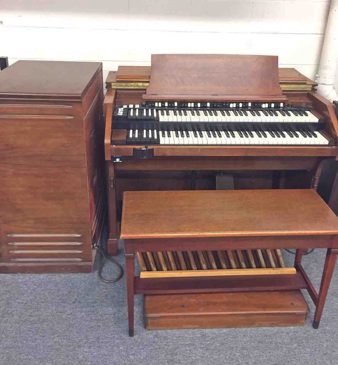 Used Hammond C3 Organ with Leslie PreOwned Organs For Sale in