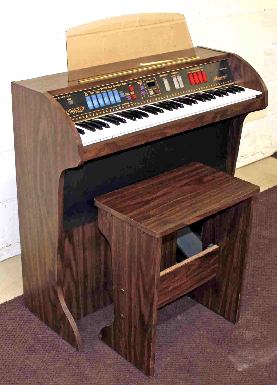 Lowrey SE2 Organ 288.00 Clearance Pianos & Organs for Sale in