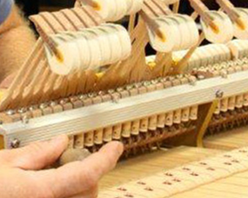 Piano Tuning Services in Michigan from Evola Music - piano-tuning-content-image