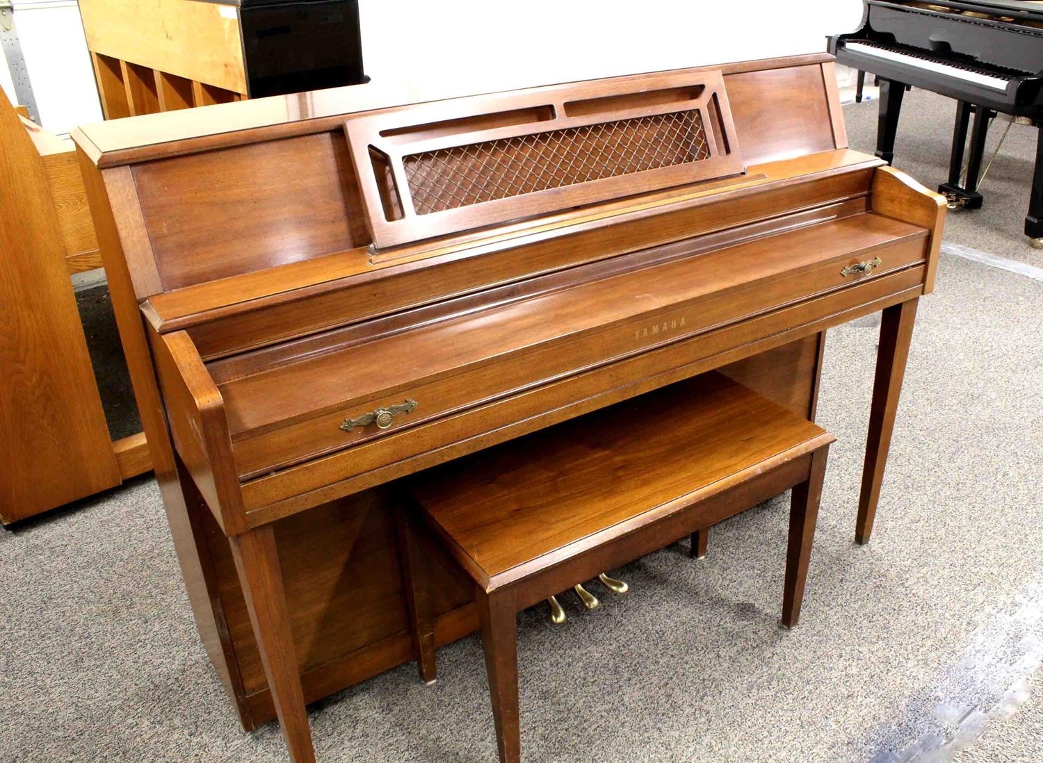 Yamaha Walnut Console Piano Used Pianos For Sale Michigan Large